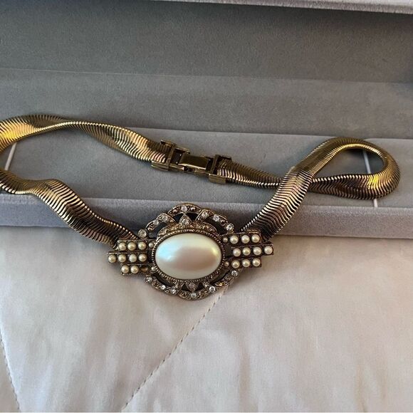 Vintage Richelieu Gold and Pearl Necklace - Picture 1 of 9
